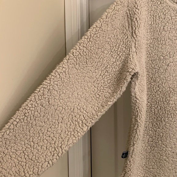 Properly Tied Pullover - Picture 4 of 4